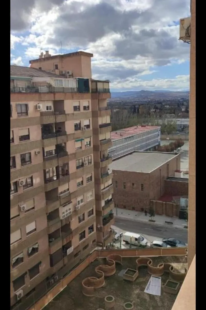 Homestay Habitacion Amplia Y Comoda Granada Spain